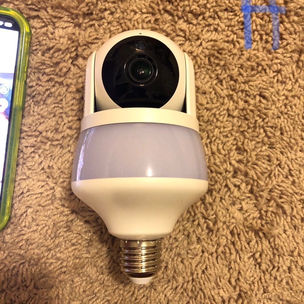 360° Security Camera Light Bulb